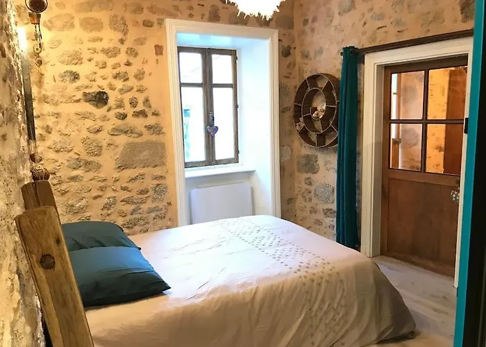 Du Des Remparts Сasa de vacaciones *